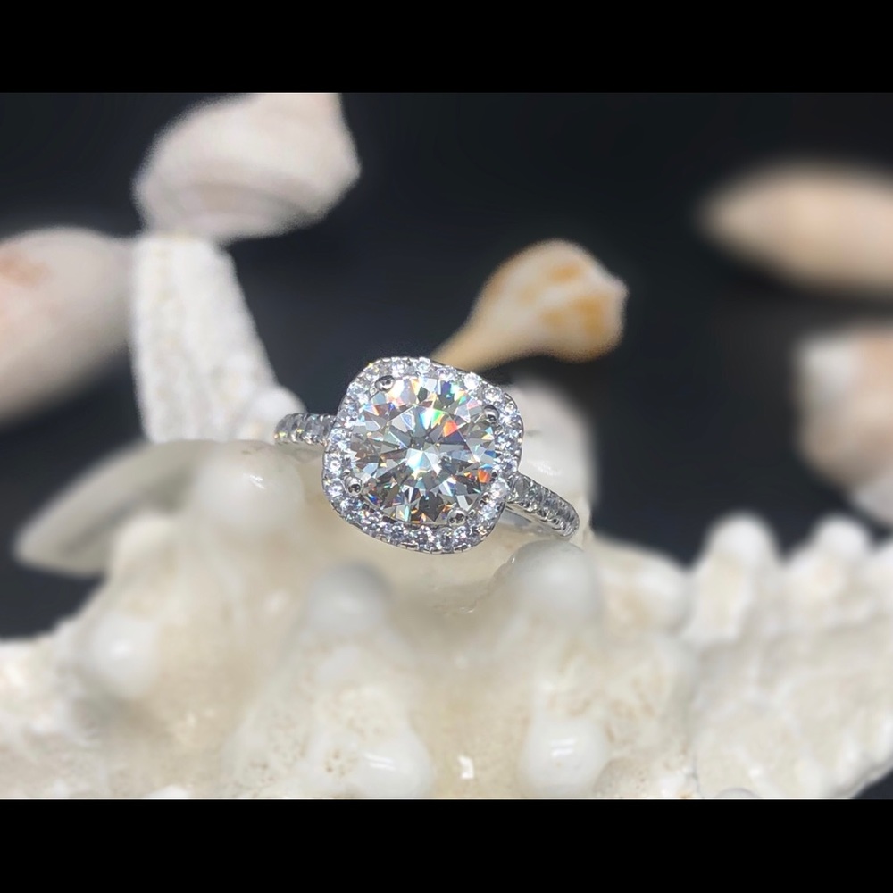 2ct moissanite diamond ring with Certificate